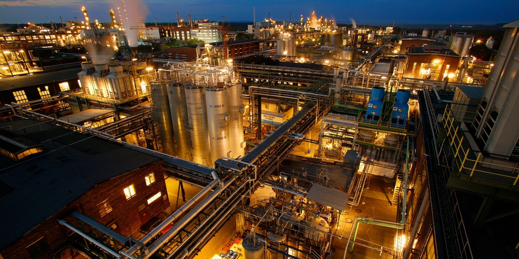 The chemical industry specialist Clariant relies on standardized automation solutions. The chemical industry specialist Clariant relies on standardized automation solutions.