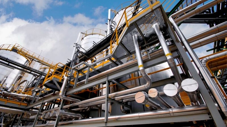 Tank gauging on chemical plant