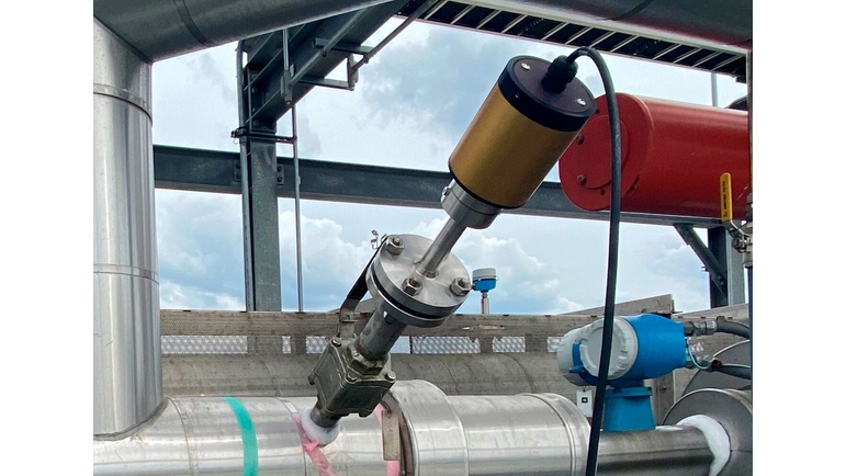Raman Rxn-41 probe installed at LNG baseload custody transfer facility
