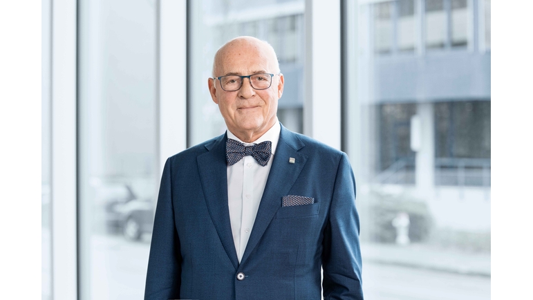 Klaus Endress博士正式退休