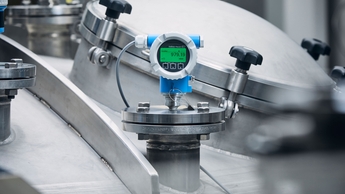 Continuous pressure measurement with differential pressure transmitter